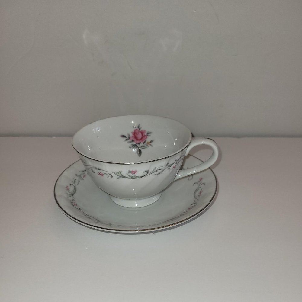 Royal Swirl Teacup and Saucer Set.